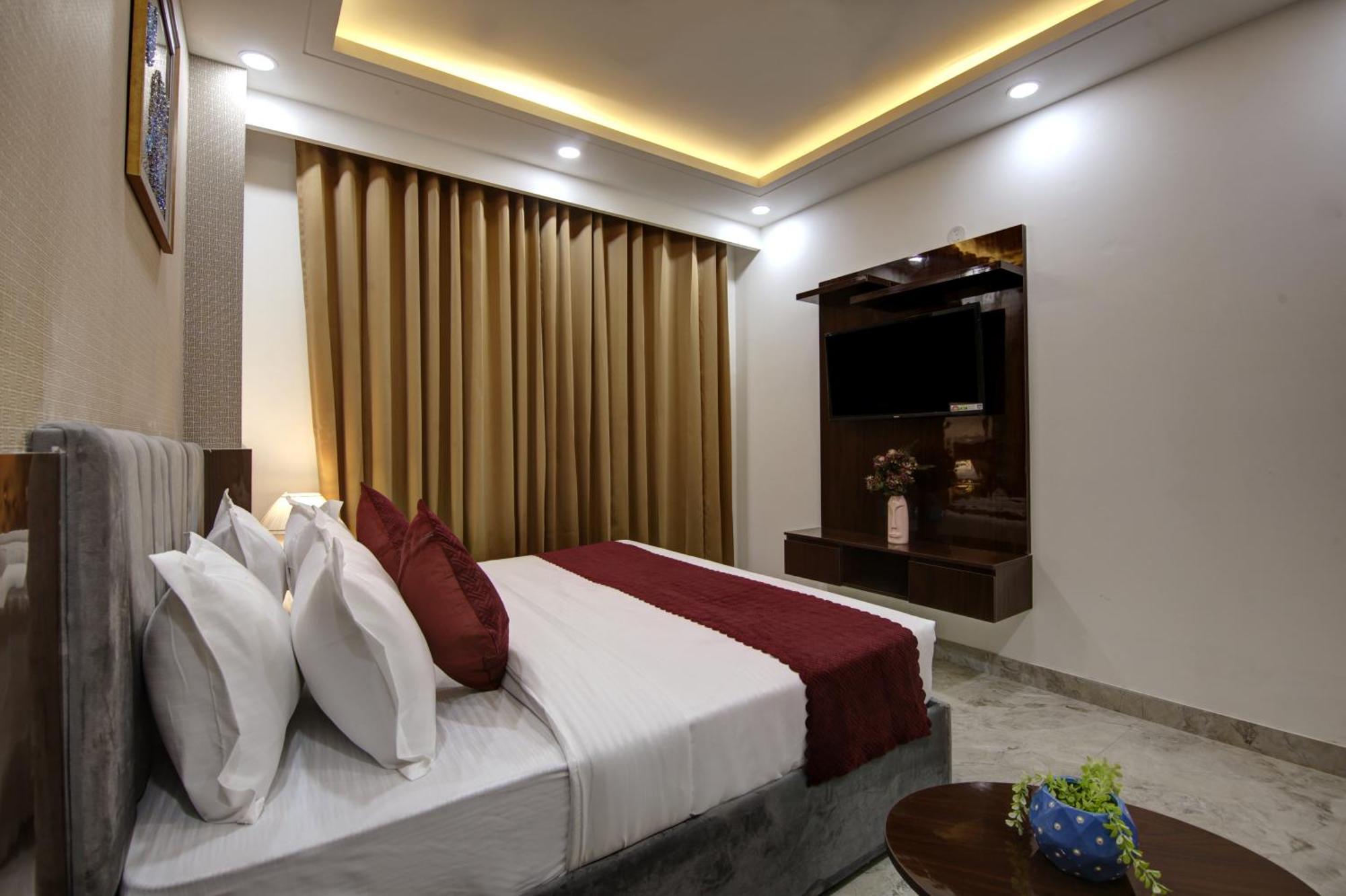 Limewood Stay - Millennium Huda City Center Γκουργκάον Εξωτερικό φωτογραφία