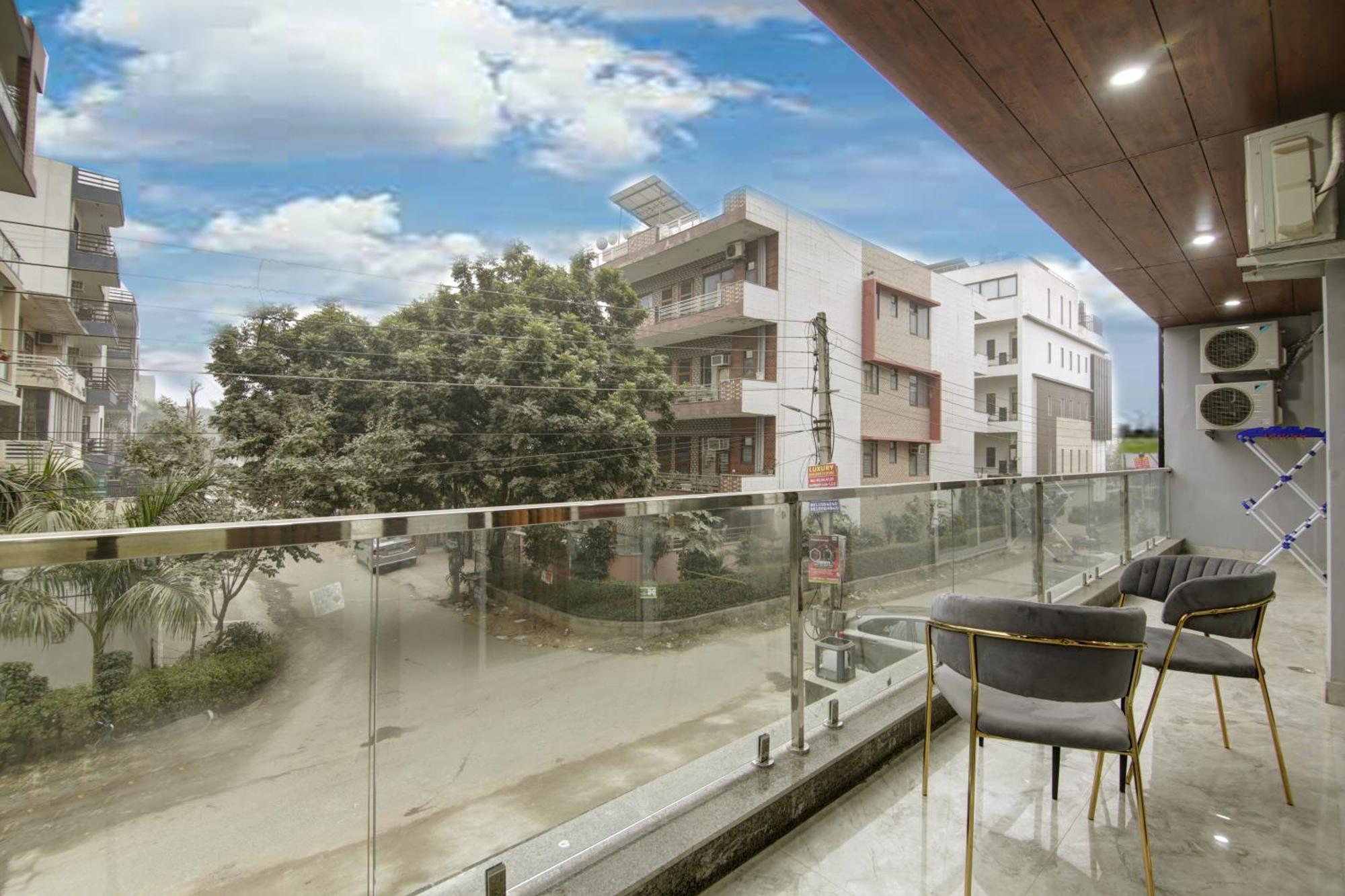 Limewood Stay - Millennium Huda City Center Γκουργκάον Εξωτερικό φωτογραφία